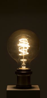 Foco LED Vintage Espiral 4W ámbar modelo SPHERE